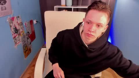 Snapshot of meverik_oushen chatting on April 2, 7:06 am MEVERIK OUSHEN online show from April 2, 7:06 am