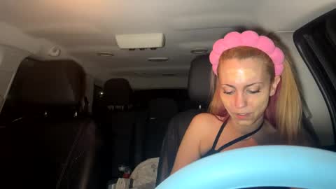 mezzy69 online show from March 6, 9:36 am