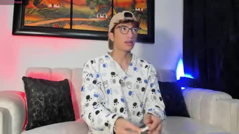 MATHIAS online show from April 18, 5:33 am