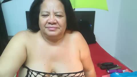 mhia1972 online show from April 5, 4:53 am