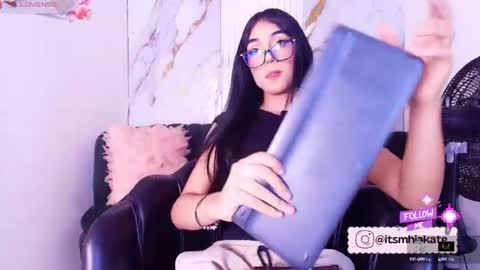 Snapshot of mhia_kate chatting on June 23, 12:25 pm Mhia Kate online show from June 23, 12:25 pm