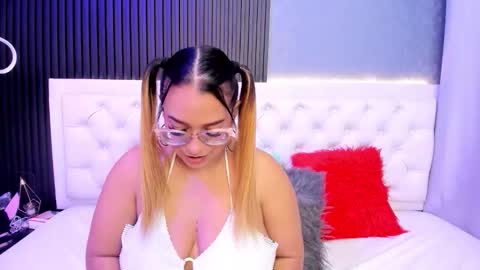 MHONIK BELUCI online show from January 10, 11:12 am