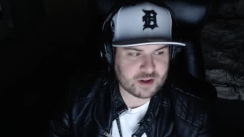 Snapshot of mi_vida21 chatting on December 20, 7:39 pm just ask online show from December 20, 7:39 pm