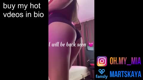 Snapshot of mia4sin chatting on December 10, 9:33 am Mia Martskaya online show from December 10, 9:33 am