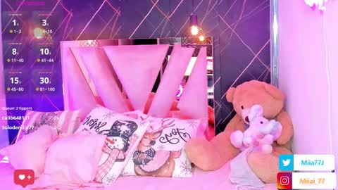 Mia online show from December 18, 1:55 am