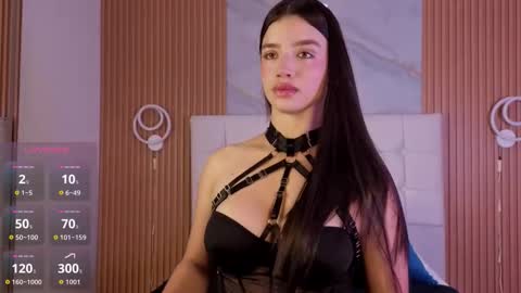 mia online show from November 7, 6:08 pm