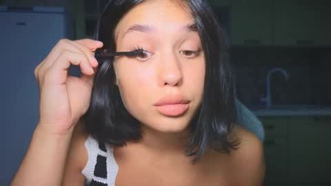Snapshot of mia___lunaa chatting on September 21, 8:10 pm Mia online show from September 21, 8:10 pm