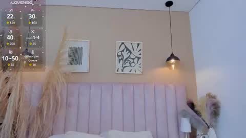 mia__bailey_ online show from June 30, 8:10 pm