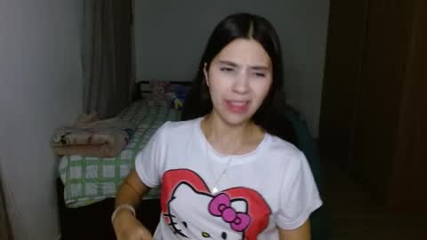 Mia online show from September 25, 3:21 am