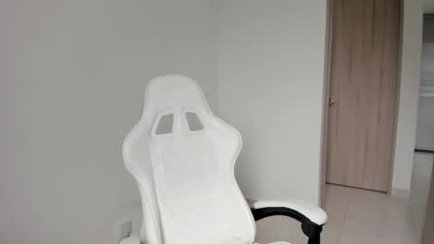 Snapshot of mia_adams66 chatting on March 7, 5:06 pm Mia adams online show from March 7, 5:06 pm