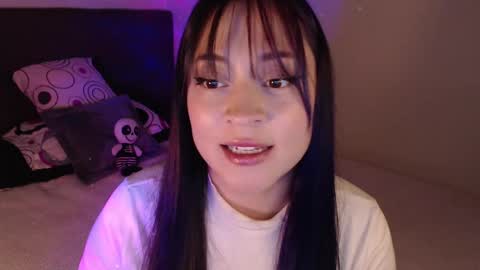 mia online show from February 3, 10:21 pm