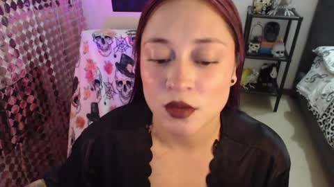 mia online show from September 13, 1:27 am