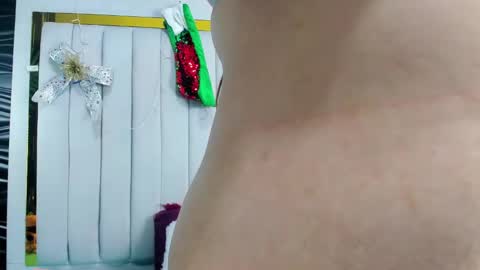 Dreams Couple online show from December 17, 11:27 pm