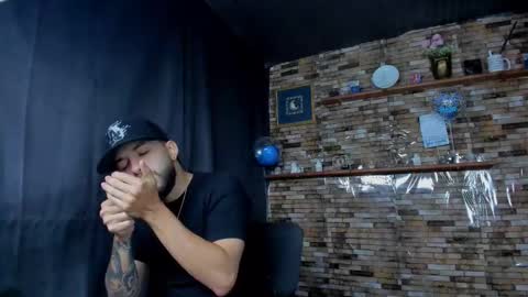 Mia and vincentt model indepent online show from October 22, 4:02 am