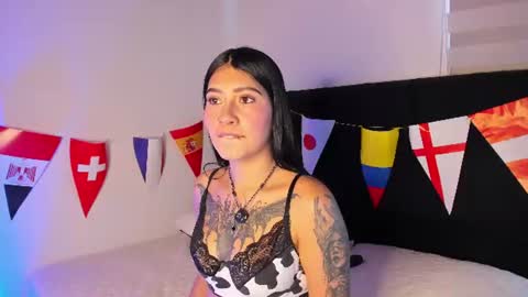 Snapshot of mia_balker chatting on June 27, 12:22 pm Mia Balker online show from June 27, 12:22 pm