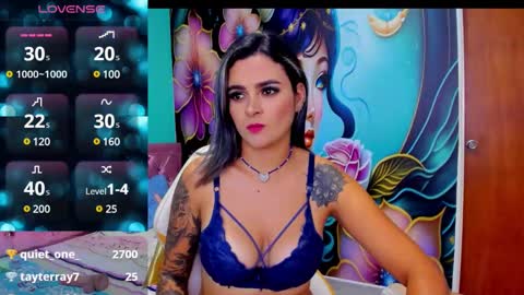 Mia online show from December 7, 6:59 pm