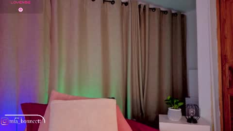   online show from July 12, 5:53 am