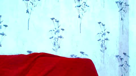 Mia  online show from February 28, 6:20 pm