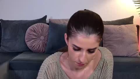 Freya Allen online show from January 9, 1:08 am