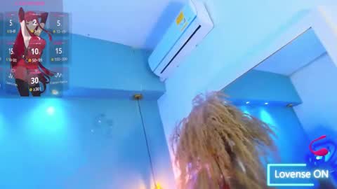 Snapshot of mia_collins09 chatting on March 1, 5:20 am mia_collins09 online show from March 1, 5:20 am