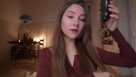 Snapshot of mia_dynasty chatting on November 1, 6:43 pm Mia online show from November 1, 6:43 pm