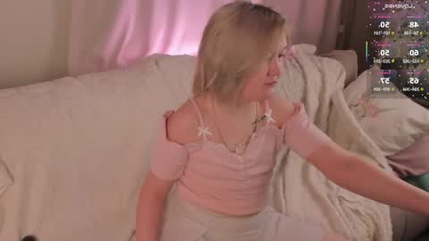 Mia online show from April 18, 2:37 am