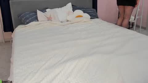 Mia online show from June 25, 3:06 am