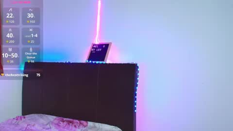 Snapshot of mia_fernand chatting on June 25, 5:12 am mia_fernand online show from June 25, 5:12 am