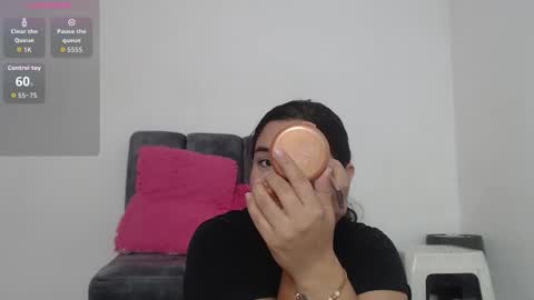 M I A online show from November 15, 10:45 am