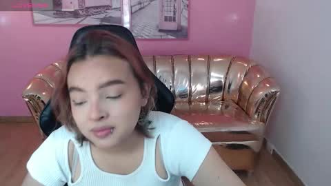 Mia online show from October 21, 12:50 pm