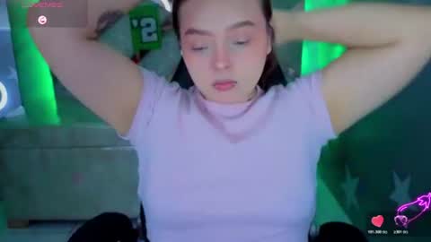 Snapshot of mia_foster_t chatting on July 10, 1:03 pm Mia online show from July 10, 1:03 pm