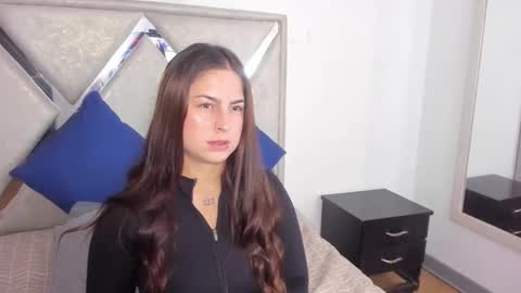 Snapshot of mia_fox3 chatting on October 19, 1:12 pm mia fox online show from October 19, 1:12 pm