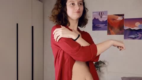 Mia  online show from January 27, 4:11 pm