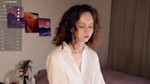 Mia  online show from February 2, 1:52 pm