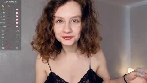 Mia  online show from February 28, 9:58 am