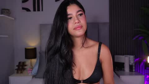 Mia  online show from April 22, 12:50 pm