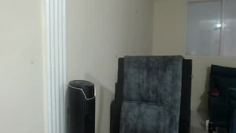 ZOE online show from April 16, 9:50 pm