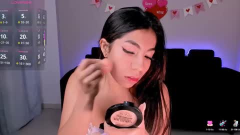 Mia online show from February 16, 12:32 pm