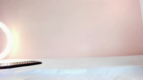  I am Mia  online show from January 14, 10:54 am