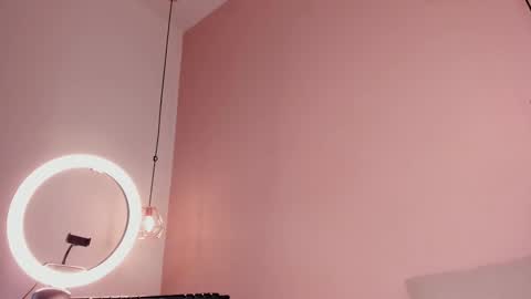  I am Mia  online show from February 22, 1:42 pm