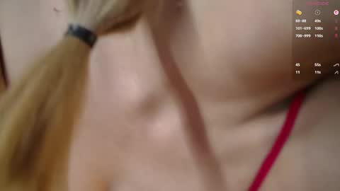 Snapshot of mia_holson chatting on June 7, 10:13 pm I am Mia online show from June 7, 10:13 pm