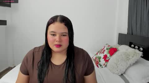 Mia  hot online show from April 29, 9:32 pm