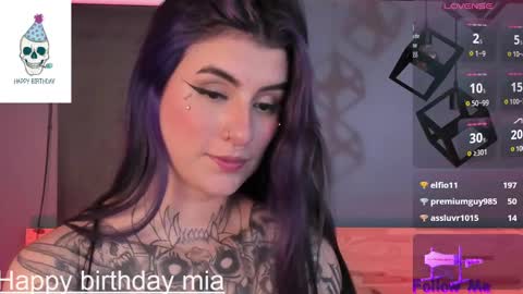 Val  online show from December 6, 12:23 am