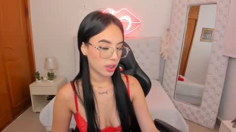    online show from January 31, 1:02 pm