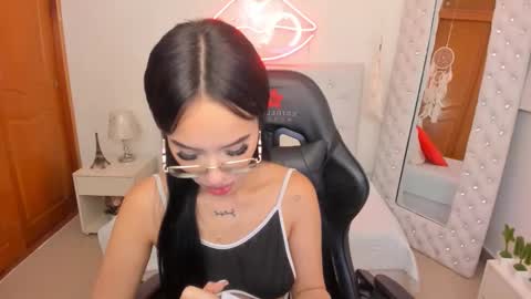    online show from February 6, 12:37 pm