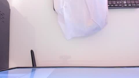    online show from October 6, 12:02 pm