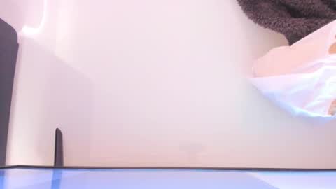    online show from October 21, 12:06 pm