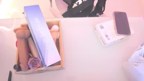    online show from December 5, 12:14 pm