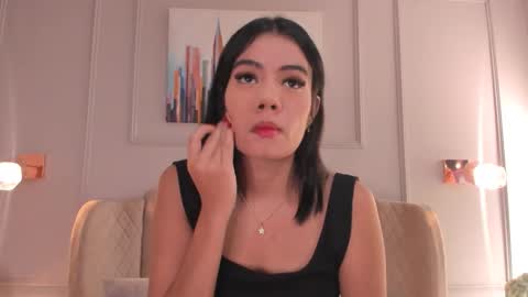 Mia online show from December 19, 2:51 am