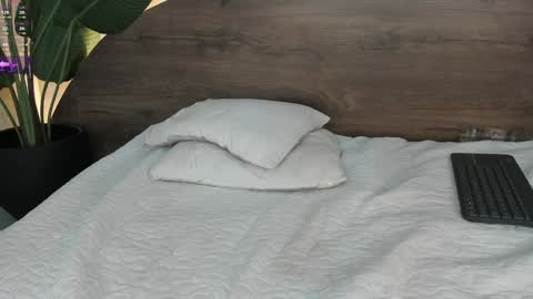 mia_lacy online show from January 29, 10:53 pm